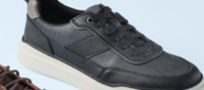 Men's casual shoes